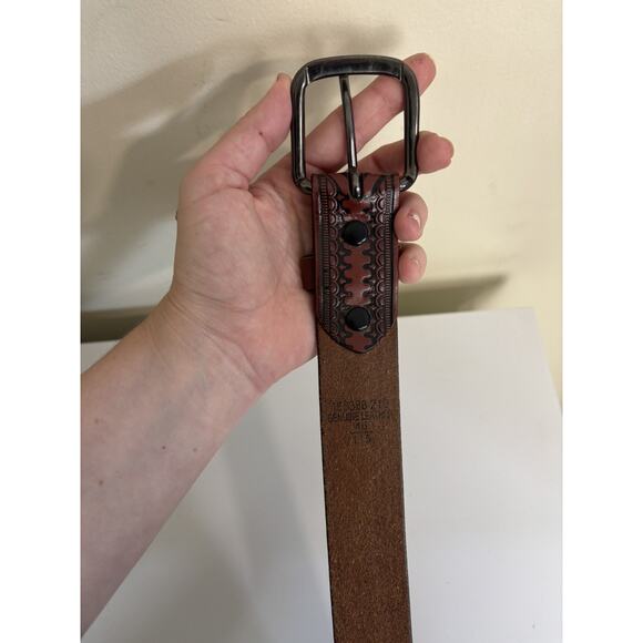 Men’s Brown Hand Tooled Leather Belt Size 46 Gold Buckle Western Rodeo - Picture 4 of 9